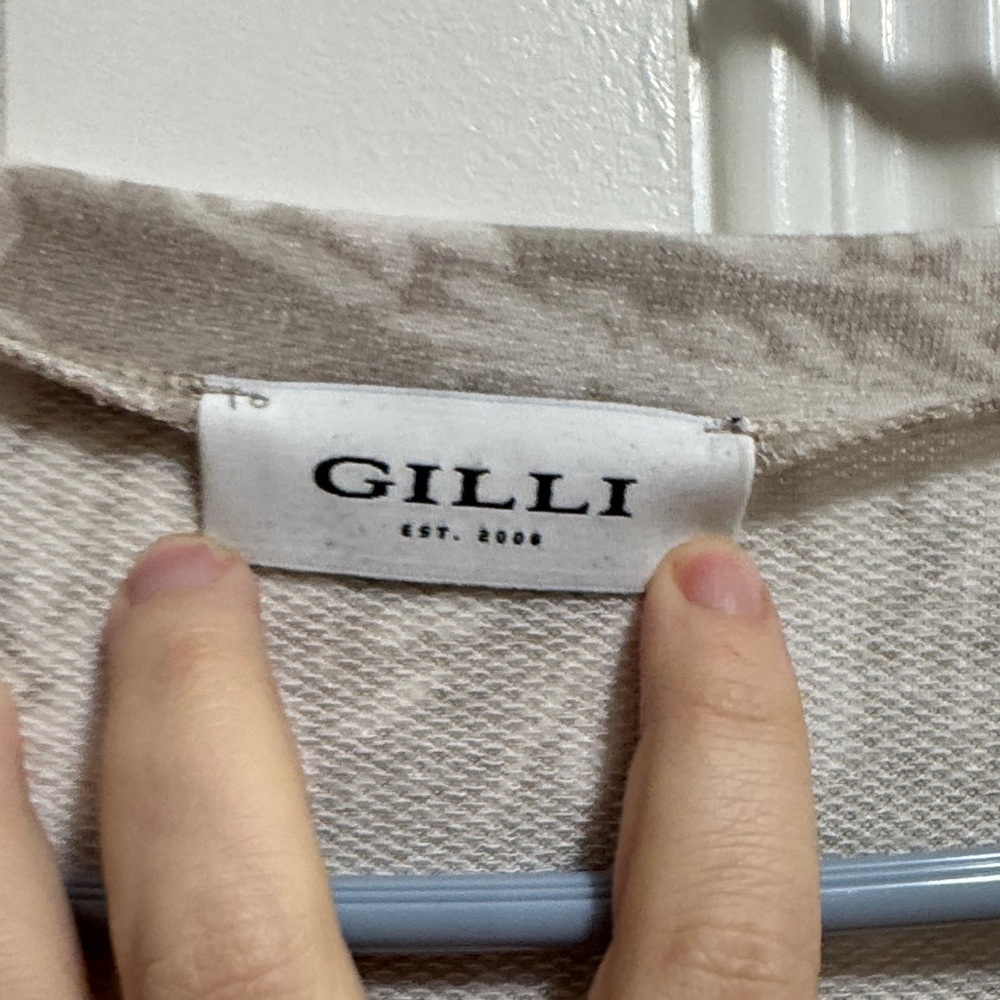 Gilli Textured Cream Top - Picture 2 of 3